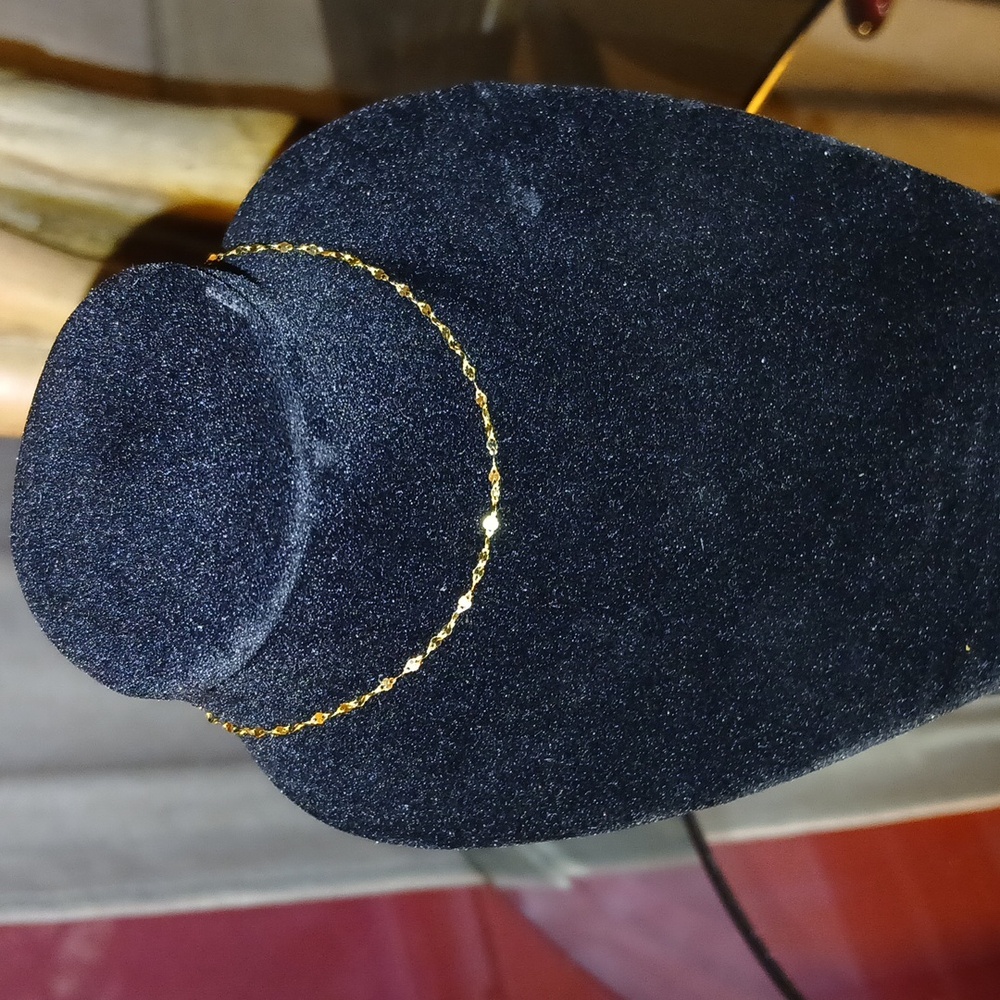 10kt Real Yellow Gold Mirror accent bracelet - Picture 11 of 11